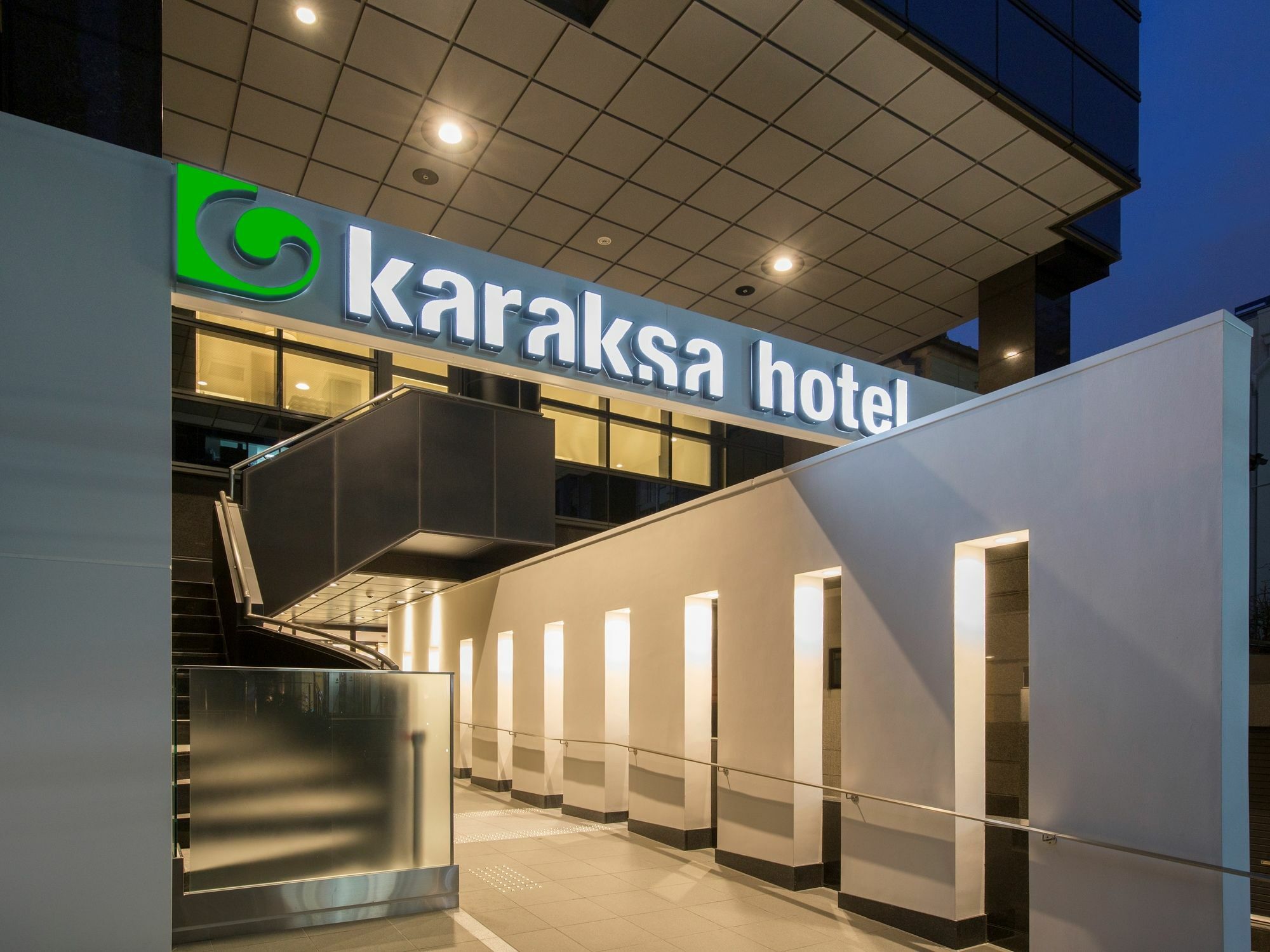 Karaksa Hotel Osaka Shinsaibashi I Экстерьер фото